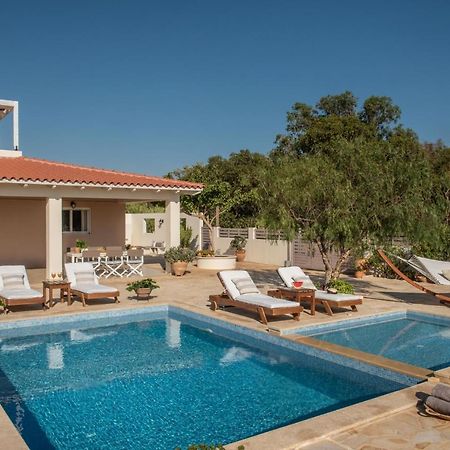 Filothei Beach House With Pool Kalamaki  Ngoại thất bức ảnh
