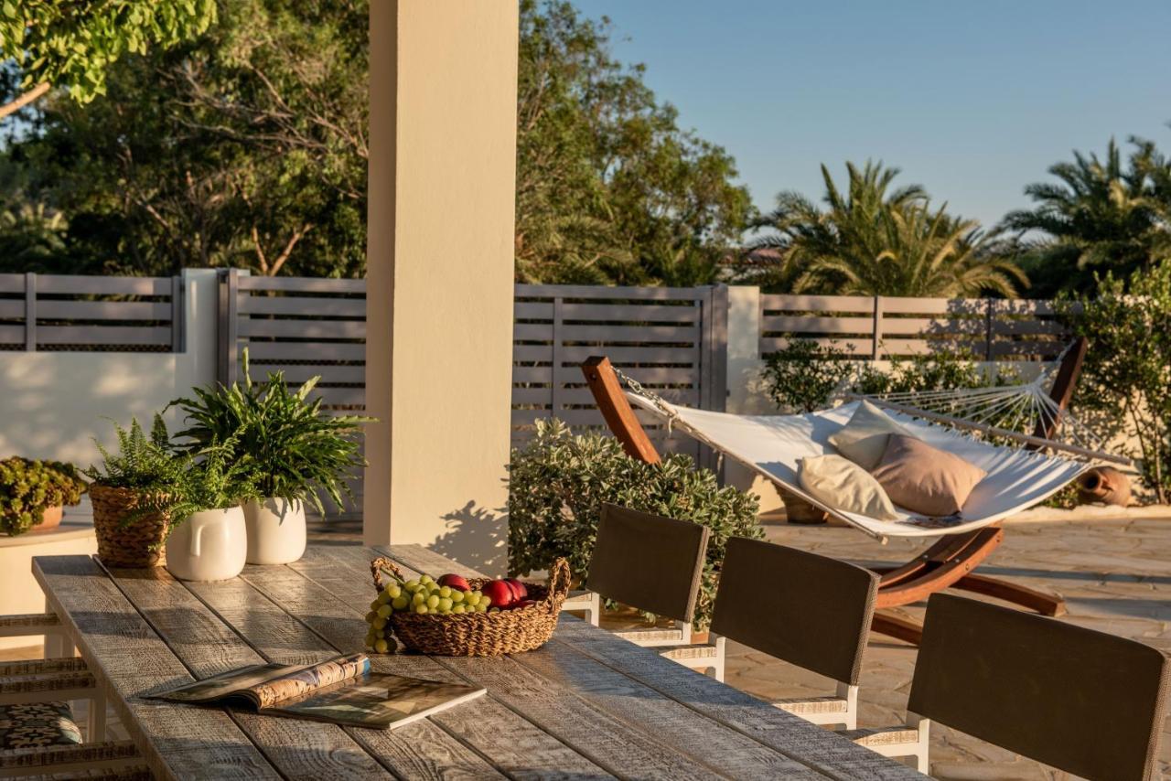 Filothei Beach House With Pool Kalamaki  Ngoại thất bức ảnh